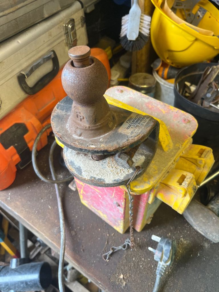 Tow hitch