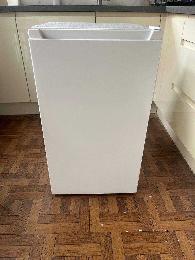 Compact White Undercounter Fridge Freezer – Good Condition