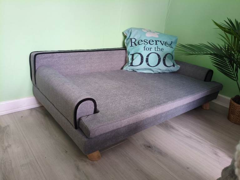 Dog Sofa / Pet Bed  