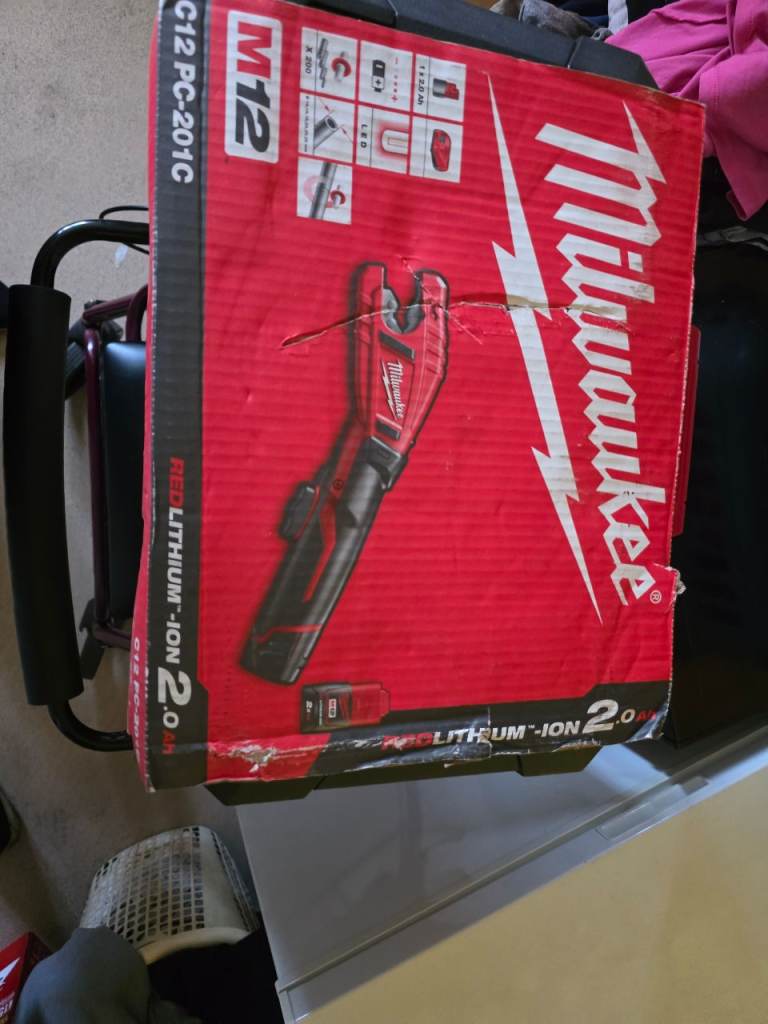 Milwaukee M12 Cordless Pipe Cutter C12 PC-201C – Brand New