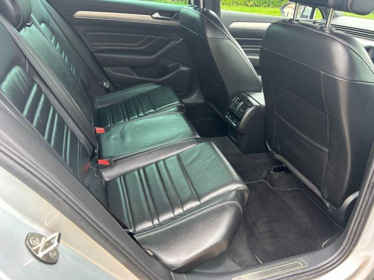 2020 20 VOLKSWAGEN PASSAT 2.0 TDI EVO R-LINE ESTATE 5DR DIESEL MANUAL EURO 6 (S/