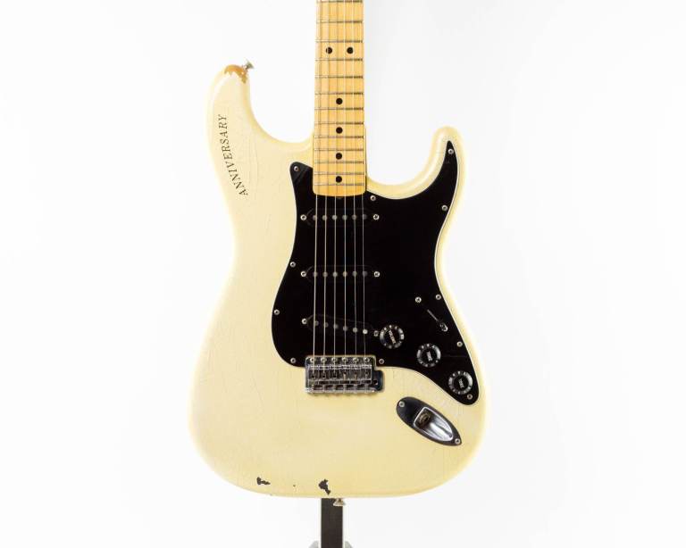Fender 25th Anniversary Stratocaster 1979 White Pearlescent