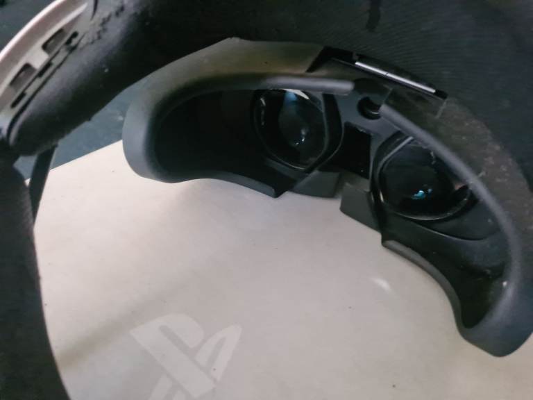 PS VR Headset & Camera Bundle - Fair Condition