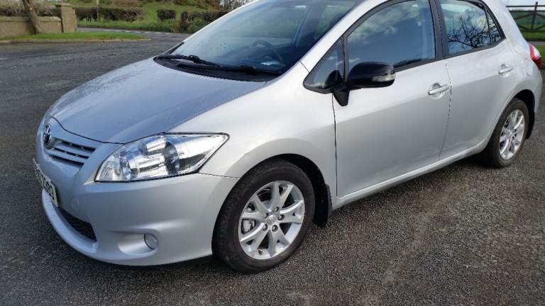 *!*BEAUTIFUL*!* 2012 Toyota AURIS 1.6 PETROL 6 SPEED **MOT 10 JAN 2027** **6 SPEED**