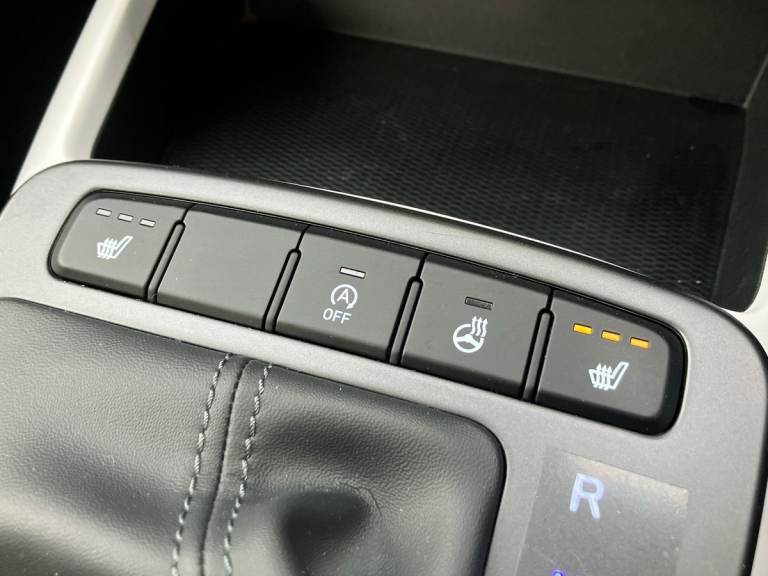 2022 Hyundai i10 1.2 MPi Premium 5dr Auto Hatchback PETROL Automatic