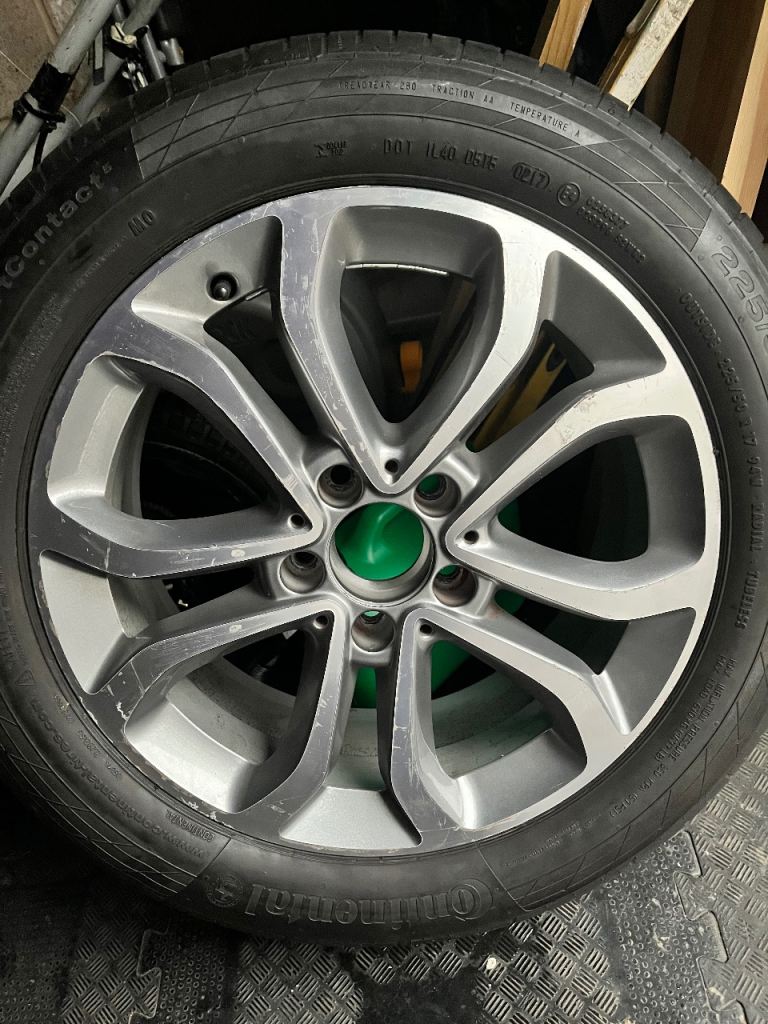 Alloy wheel 
