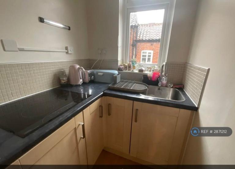 Studio flat in Mandells Court, Norwich, NR3 (#2871212)