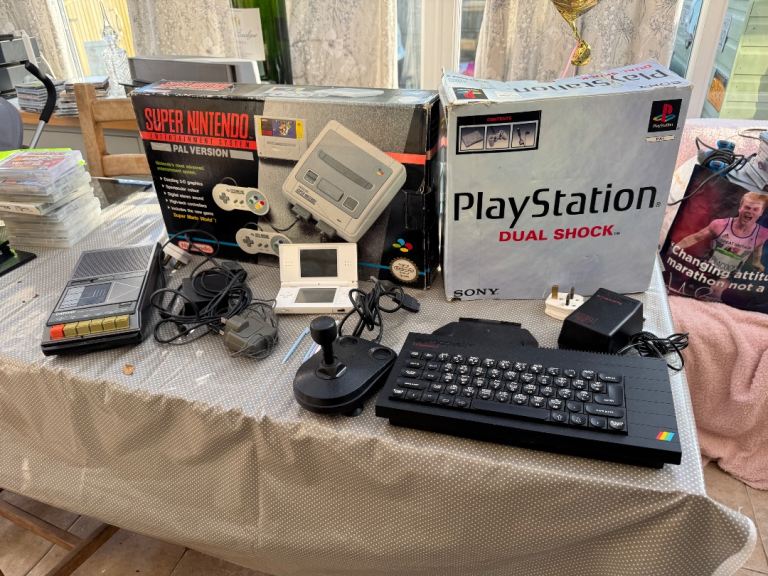 Games console original bundle