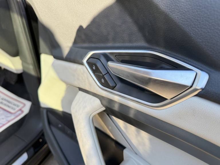 2019 Audi e-tron 55 SUV 5dr Electric Auto quattro 95kWh (408 ps) ESTATE ELECTRIC Automatic