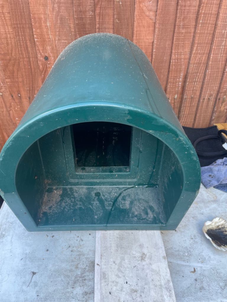 KATDEN outdoor cat kennel/shelter