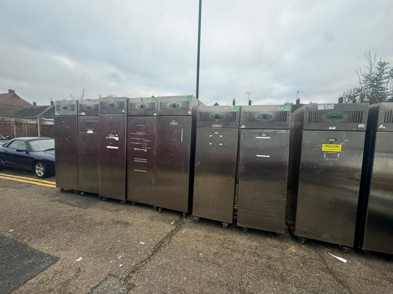 Commercial foster bakery fridge fully serviced cafe shop restaurant takeaway chiller 