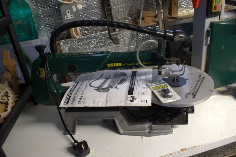 image for Record Power 16 inch Scroll Saw