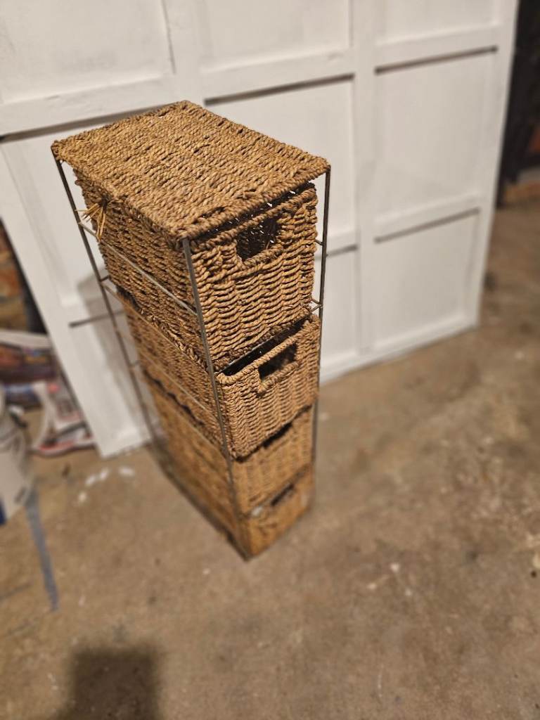 Wicker Basket Storage Unit with 4 Drawers