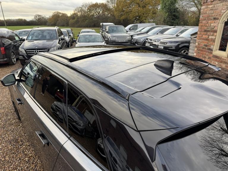 LAND ROVER RANGE ROVER VELAR 3.0 D300 R-Dynamic HSE 2019