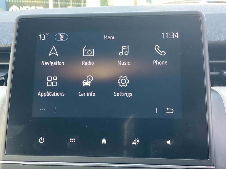 2022 Renault Clio 1.6 E-TECH Hybrid 140 SE Edition 5dr Auto Hatchback PETROL/ELECTRIC Automatic