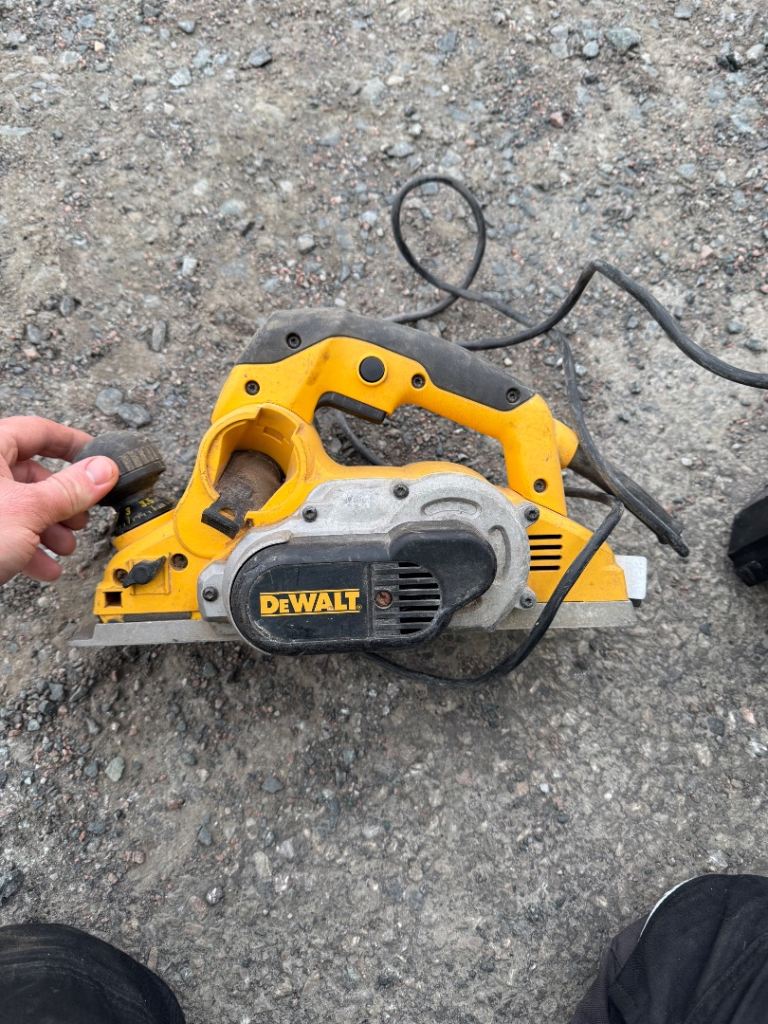 Dewalt Electric Planer 