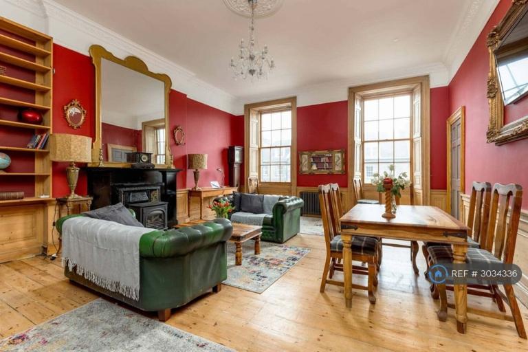 2 bedroom flat in York Place, Edinburgh, EH1 (2 bed) (#3034336)