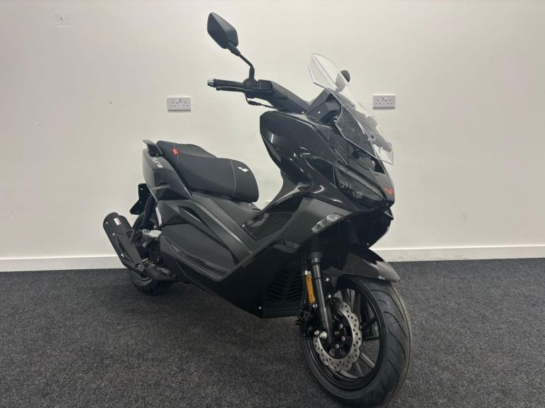 LEXMOTO AURA 125 **  FREE DELIVERY - BRAND NEW - 2 YEAR WARRANTY **
