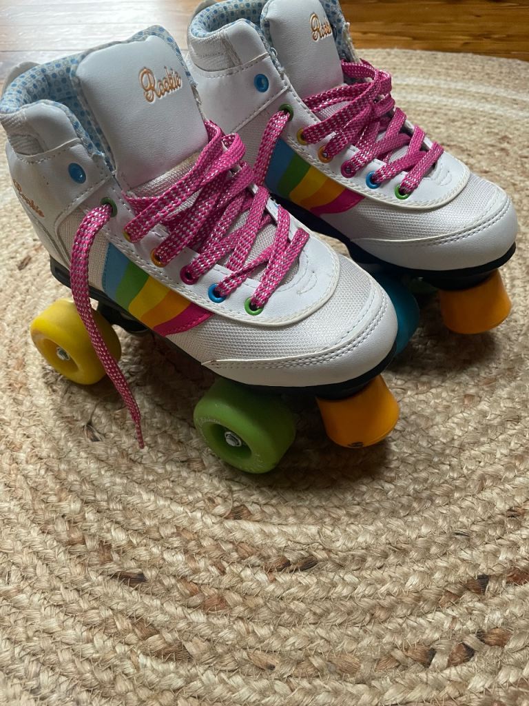 Rookie roller skates size 2 