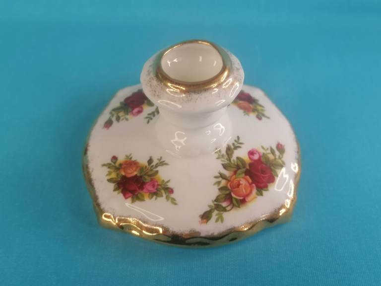 Royal Albert, Old Country Roses, Made in England - Candlestick. 