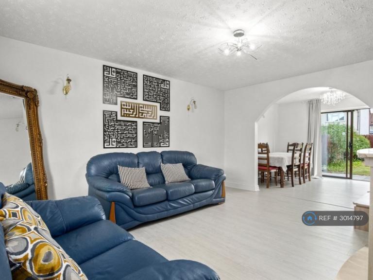 3 bedroom house in Hereford Drive, Bootle, L30 (3 bed) (#3014797)