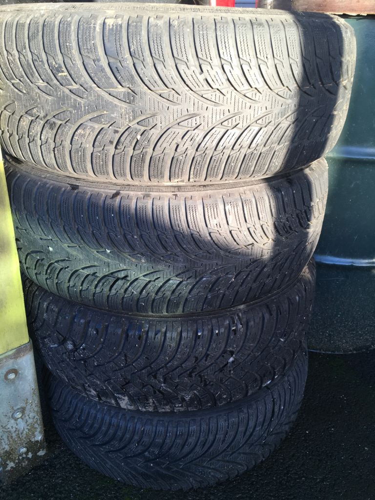 Winter tyres 