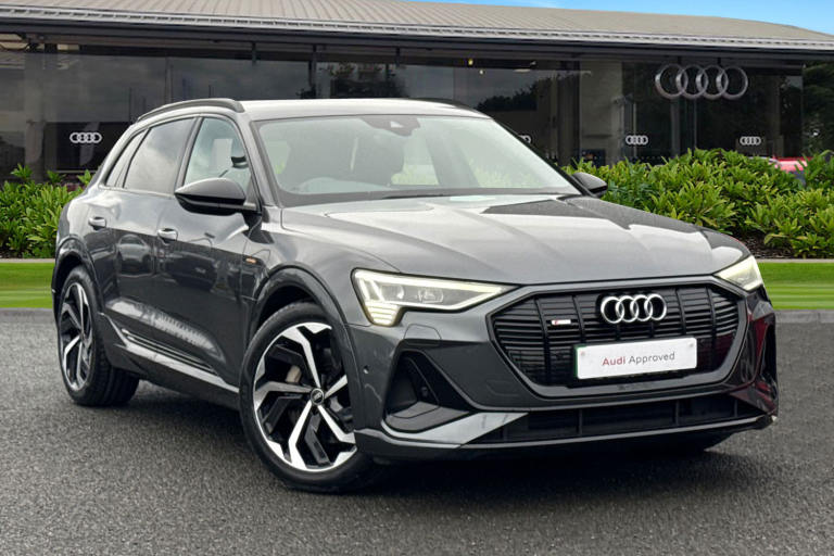 2022 Audi e-tron Black Edition 55 quattro 300,00 kW SUV ELECTRIC Automatic