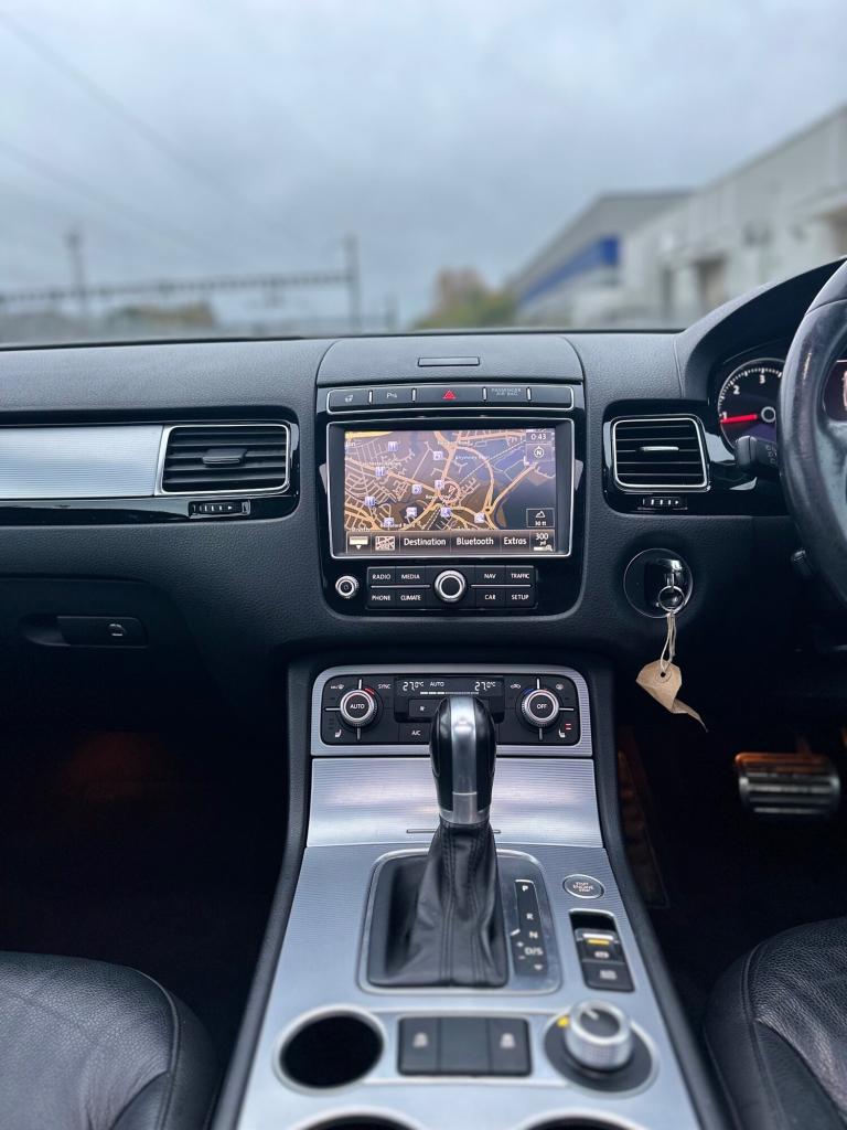 2015 Volkswagen Touareg 3.0 V6 TDI BlueMotion Tech 262 R-Line 5dr Tip Auto Euro 6 ESTATE Diesel A...