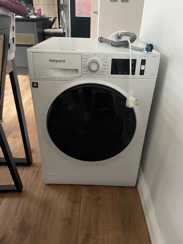 Hotpoint 10kg Washing Machine – Spares/Repair – FREE