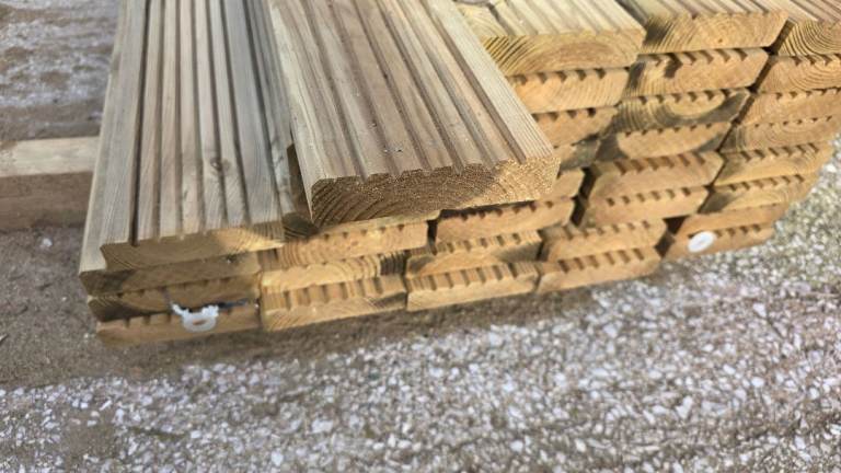 💥 125 x 30 Decking Boards £2.50 Per Mtr Various Lengths