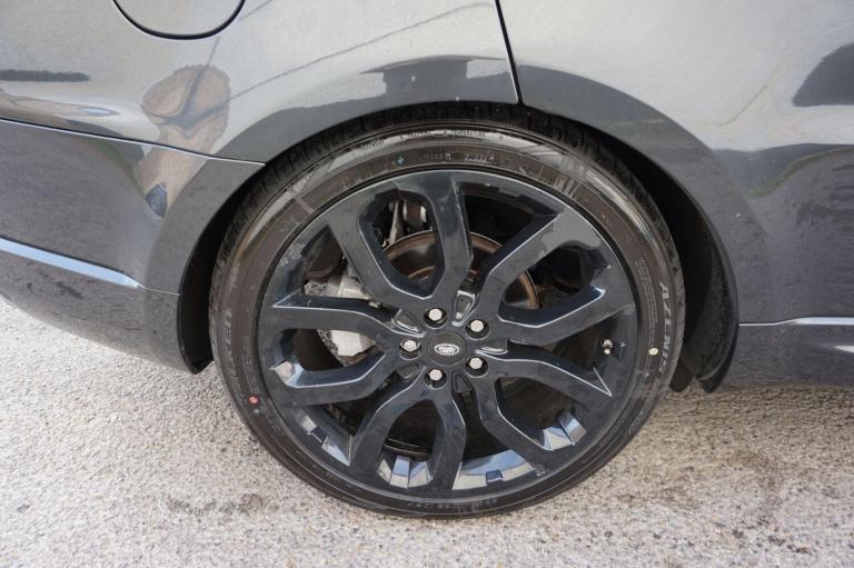 2018 Land Rover Range Rover Sport 3.0 SD V6 Autobiography Dynamic Auto 4WD Euro 6 (s/s) 5dr ESTAT...