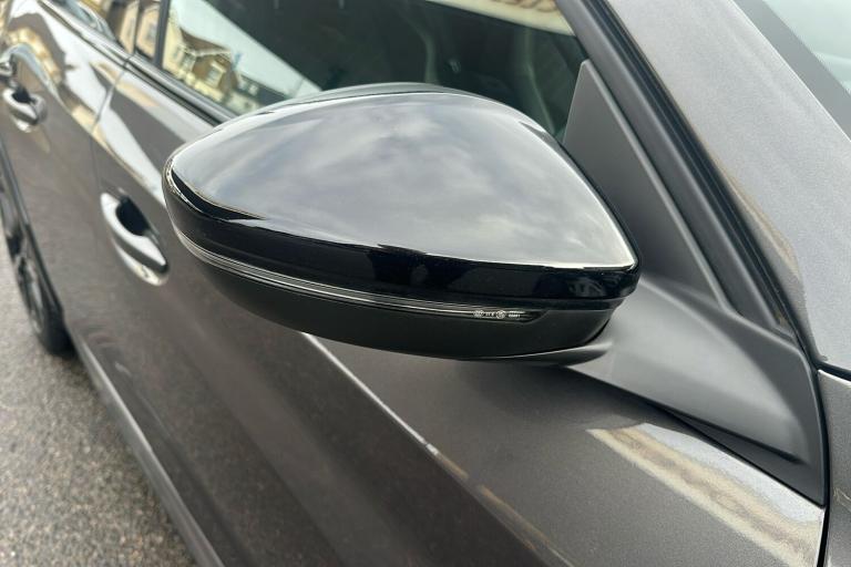  Peugeot 208 1.2 Puretech Gt Hatchback 5dr Petrol Eat Euro 6 s/s 100 Ps Petrol