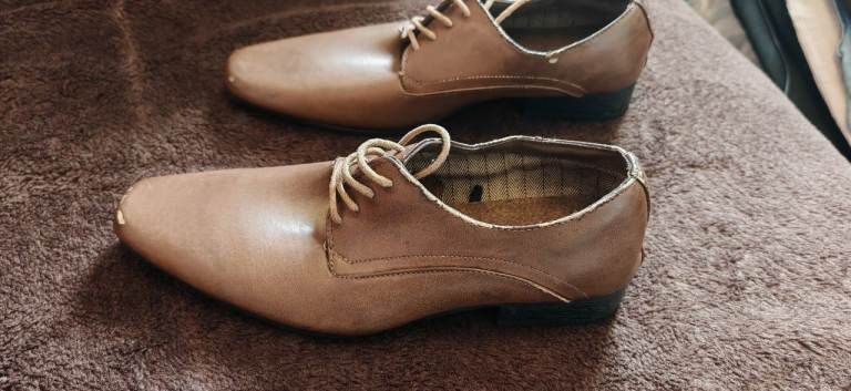 Men’s Brown Smart Shoes UK 7 – Cheap Quick Sale £5