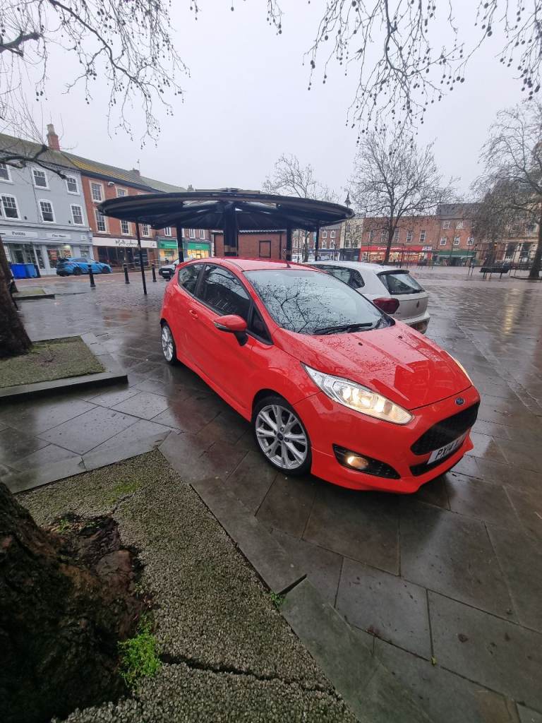 Ford, FIESTA, Hatchback, 2014, Manual, 998 (cc), 3 doors