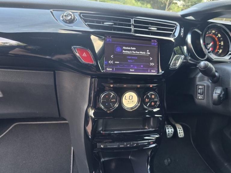 2017 DS Automobiles DS 3 1.2 PureTech Prestige Hatchback 3dr Petrol Manual Euro 6 (s/s) (130 ps) ...