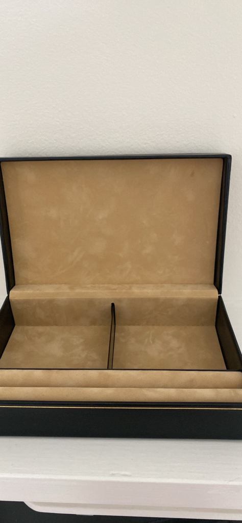 Jewellery/ cuff links box, new.