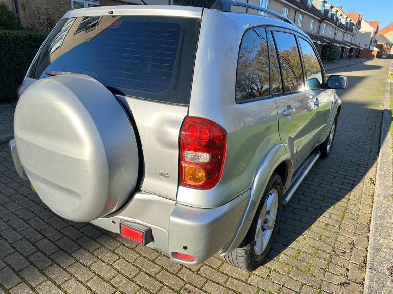 2005 Toyota RAV4 2.0 XT3 5dr ESTATE Petrol Manual