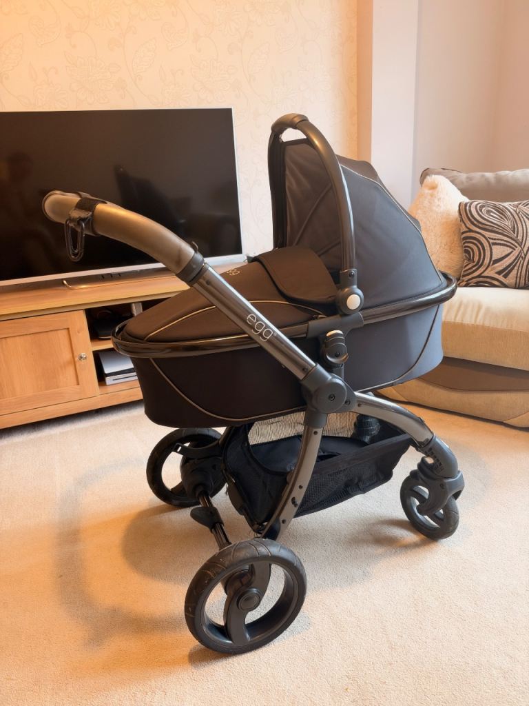 Egg stroller system 