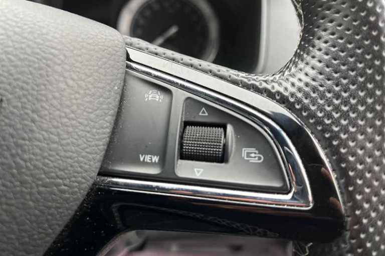 2019 Skoda Karoq 2.0 TDI Sport Line 4x4 5dr ESTATE DIESEL Manual