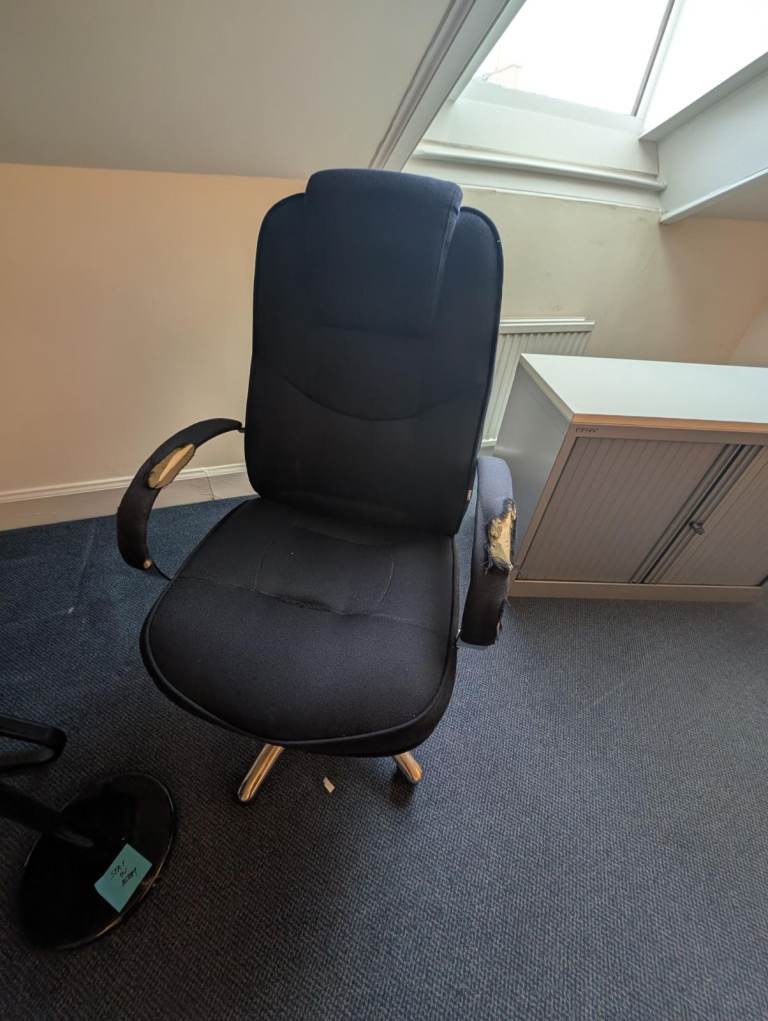 Office clearance - free chairs