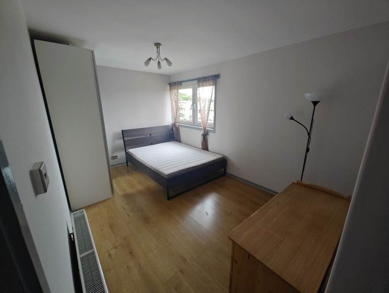 Double room to rent / let all bills included in the price