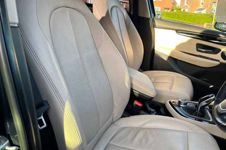 2018 BMW 2 Series 220d xDrive Luxury 5dr Step Auto HATCHBACK DIESEL Automatic