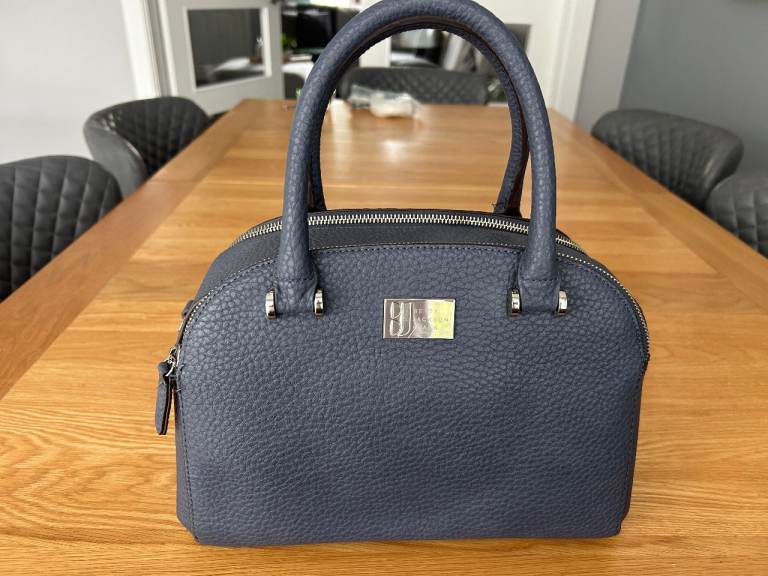 Ladies handbag ( Betty Jackson ) as new condition