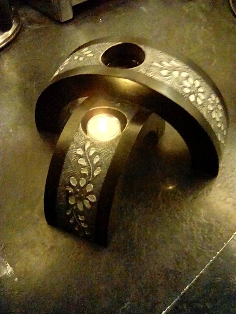 Candle holders arch shaped