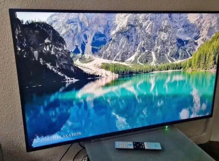 Toshiba 4K uhd hdr 50 inch smart TV 