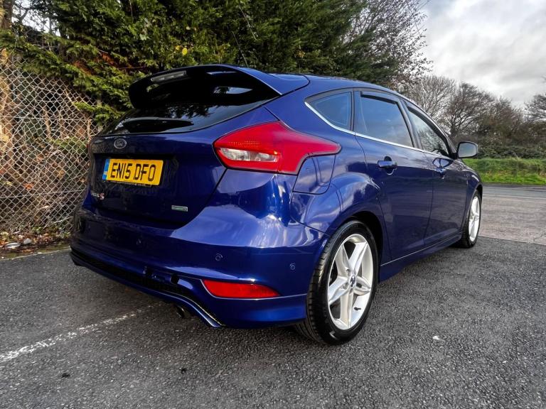 2015 Ford Focus 1.5T EcoBoost Zetec S Euro 6 (s/s) 5dr HATCHBACK Petrol Manual