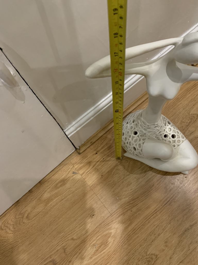 Lady sculpture 