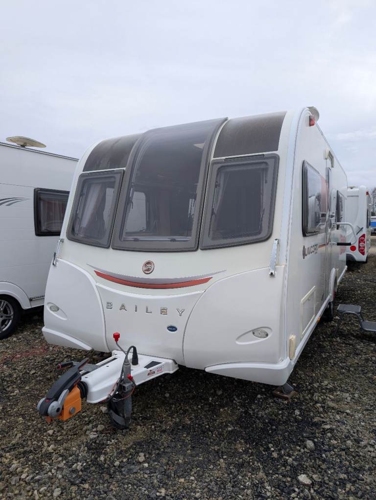 Bailey Unicorn Madrid 2015 Caravan in Good Condition