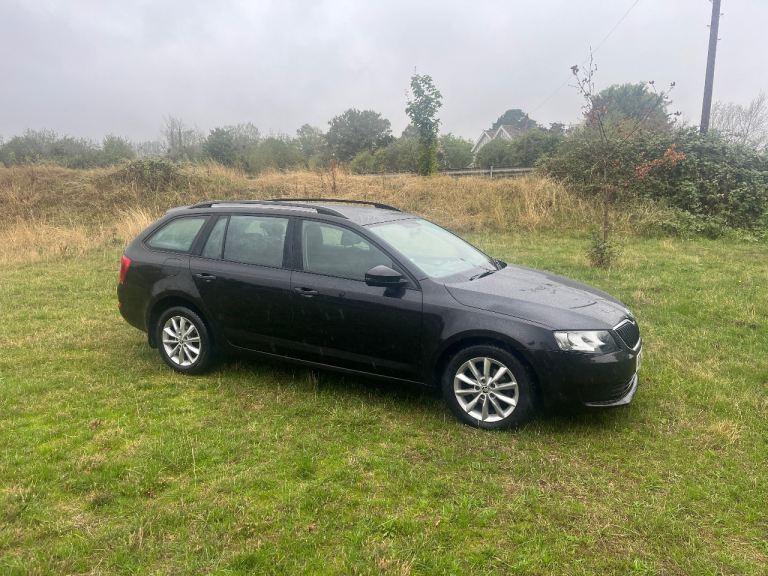 Skoda, OCTAVIA, Estate, 2015, Manual, 1598 (cc), 5 doors