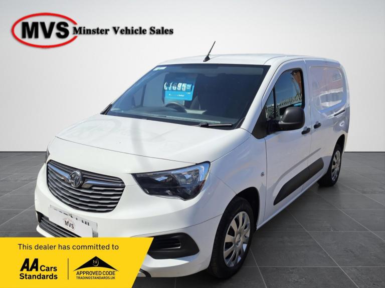 2020 Vauxhall Combo 2300 1.5 Turbo D 100ps H1 Sportive Van PANEL VAN Diesel Manual